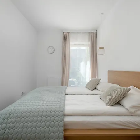 Komfortowy Z Tarasem Widokowym We Wroclawiu By Renters Apartman *